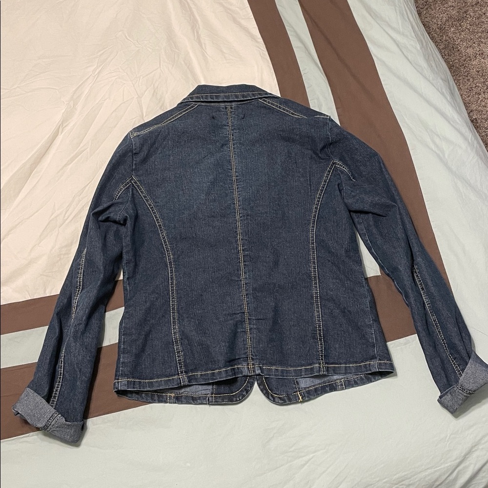 Jean Jacket - Picture 2 of 3